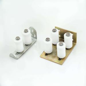 Roue de porte de garage contemporaine en nylon poli et acier inoxydable, épaisseur 50 mm, faible bruit, durable, idéale pour les applications de stationnement - Product Image 1