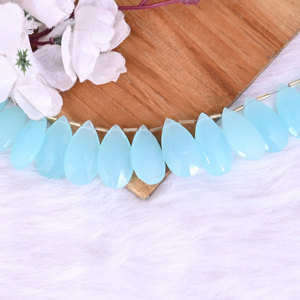 Ishu Gems Pierre précieuse naturelle Calcedoine Aqua, 71,1 grammes, 30x16 mm, perles facettées en forme de goutte d'eau Briolette, brin de 15 pouces pour bijoux - Product Image 2