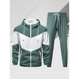 ชุดวอร์มผู้ชายแบบมีซิปสองชิ้น ผ้าโพลีเอสเตอร์ สะท้อนแสง พิมพ์โลโก้ตามสั่ง - Product Image 1