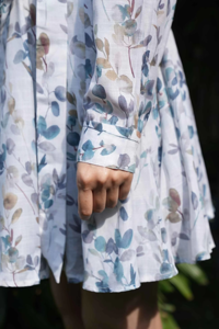 Robe trapèze en coton imprimé La Rochelle, entièrement doublée, avec ceinture, manches bouffantes, taille naturelle, écologique et lavable - Product Image 2