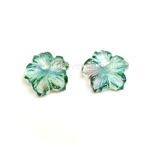 Pendentif fleur en fluorite verte naturelle sculptée à la main, 15 mm, pierre précieuse, breloque pour la fabrication de bijoux, prix de gros, en vrac - Product Image 3