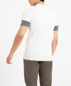 Camiseta de manga corta para hombre, diseño personalizado con sublimación a rayas, precio bajo, ideal para la venta de verano. - Product Image 4