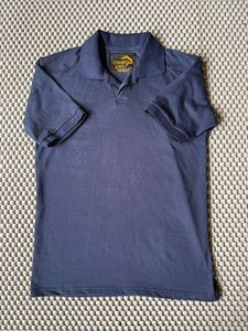 Camisa de manga corta azul marino liso para hombre Champ King, corte regular, informal - Product Image 1