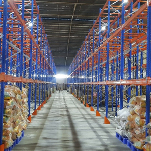 Estructura de estantería vertical diseñada con acero de alta resistencia para proporcionar un soporte estable para estanterías de paletas y uso prolongado en almacenes. - Product Image 4