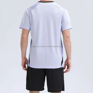 เสื้อฟุตบอลผู้ชายแบบสั่งทำพิเศษ แขนสั้นสไตล์วินเทจ ผลิตจากโพลีเอสเตอร์ 100% ระบายอากาศได้ดี - Product Image 2