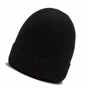 Gorro Negro Personalizado de Punto para Invierno, Fabricante de Gorros al por Mayor con Marca Privada, Proveedor de Logotipos para Marcas de Moda de EE. UU. y la UE, B2B Pro - Product Image 3
