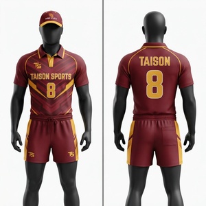 Maillot de rugby pour homme 240 GSM en polyester interlock premium, design à panneaux bordeaux et or, logo personnalisé par transfert thermique, séchage rapide, coupe courte - Product Image 1