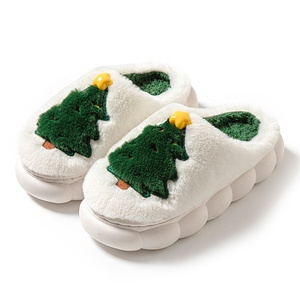 <span class=keywords><strong>Pantoufles</strong></span> chaudes en gros de conception d'arbre de Noël d'hiver léger doux et chaud <span class=keywords><strong>pantoufles</strong></span> à usage domestique pour vêtements de maison - Product Image 5