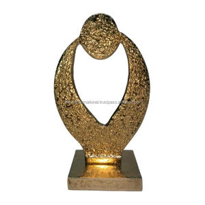 Sculpture décorative en aluminium avec finition dorée pour la décoration de la maison Sculpture en métal Articles cadeaux Diwali - Product Image 2