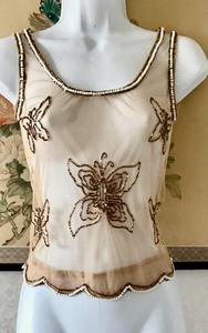 Tops en perles artisanales avec un élégant design de broderie florale, tops brodés de perles de luxe pour les occasions festives - Product Image 5