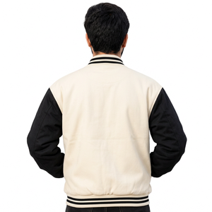 Veste varsity personnalisée prête à être expédiée, corps en polaire avec patchs personnalisés, coupe unisexe, pour les marques de streetwear américaines - Product Image 2