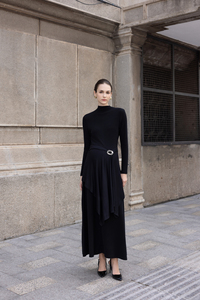 Vestido Midi Elástico de Punto con Cuello Alto, Manga Regular, Botones, Estilo Minimalista y Sencillo, Color Negro, ODM OEM - Product Image 3