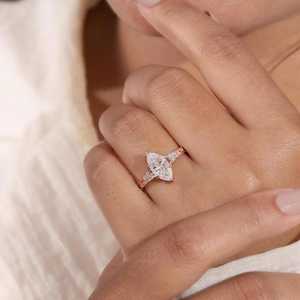 Bague solitaire halo en moissanite taille marquise 1,01 carat, argent 925 original avec rhodium, cadeau romantique pour les mariées - Product Image 5