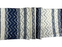 Tissu en nylon respirant imprimé bleu marine et blanc à rayures chevron/zigzag de qualité supérieure pour robes et hauts de filles, disponible