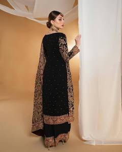 Ensemble Anarkali long noir gaufré en faux georgette pour femme avec dupatta, idéal pour les mariages et les fêtes – Infroissable, style indien soleil - Product Image 3