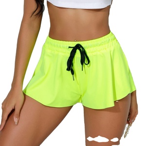 Shorts de sport pour femmes grande taille avec logo personnalisé, respirants, coupe ajustée, taille haute, écologiques, séchage rapide, motif à carreaux, été - Product Image 1