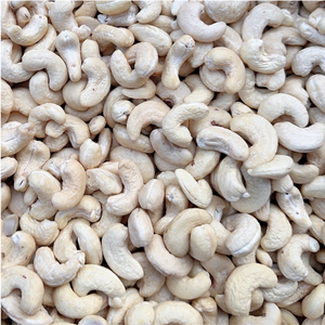 Oferta Especial: Nueces de Anacardo de Vietnam al Mejor Precio, Disponibles en Envases de Marca Privada - Product Image 1