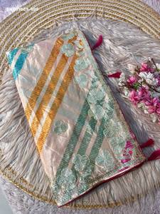 Sari de chinon suave de alta calidad con estampado de rayas de colores y lazo de gota, conjunto de blusa con C-Pallu y trabajo Mono, exportador de moda femenina - Product Image 2