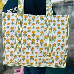 2026 New Floral Geometric Stripe Design Durable Tote <b>Bag</b> Quilted Cotton Thickened Handheld <b>Shoulder</b> <b>Strap</b> with Large Capacity - Product Image 3