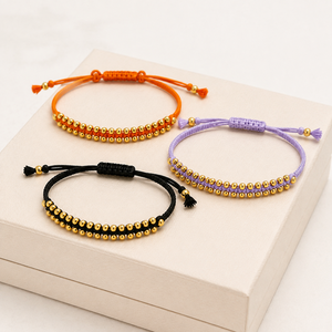 Bracelet en macramé ajustable fait main avec perles dorées, cordon tressé coloré, bijou d'amitié pour femme, tendance pour les soirées - Product Image 2