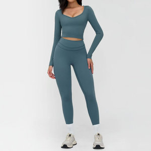 Conjunto Deportivo de 2 Piezas para Mujer, Top Corto con Cuello Halter de Spandex/Nailon y Leggings de Cintura Alta, Absorbente de Sudor y de Secado Rápido - Product Image 3
