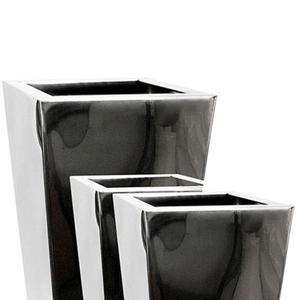 Juego de Jarrones Cuadrados Modernos de Acero Inoxidable AURORA con Acabado Espejado y Orificio de Drenaje para Decoración de Plantas Verdes en Interiores/Exteriores - Product Image 3