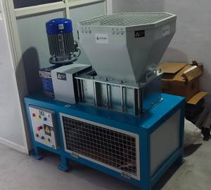 Máquina de Corte Hidráulica DIVINE MACHINERY SOLUTION, 5 kW, 220V, Profundidad Máxima de Corte de 35 mm, 40-50 KG/h - Product Image 2