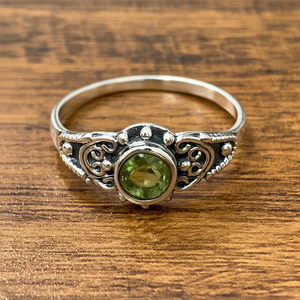 2.5 Grams <b>Peridot</b> Fashion <b>Ring</b> - Product Image 3