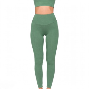 Leggings de compression athlétiques SPINE CRAFT en polyester et élasthanne 230 GSM, pour entraînement, course à pied, gym, fabrication OEM, étiquette privée, unisexe. - Product Image 4