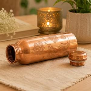 Bouteille d'eau en cuivre à motif floral, portable, pour les voyages, avec couvercle inclus - Product Image 1