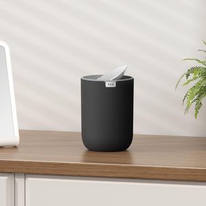 Poubelle miniature Fandy 0,58 gal/2,2 L avec couvercle basculant pour la salle de bain, le comptoir, la coiffeuse, le bureau, les petits bacs à déchets - Product Image 3