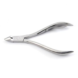 Coupe-cuticules professionnel en acier inoxydable, lame droite, pointe aiguisée, pour usage adulte. - Product Image 1
