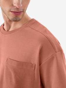 Camiseta Oversize para Hombre, Color Marrón Oxidado, con Bolsillo, Cuello Redondo, Mezcla de Algodón, Estilo Casual Urbano, Marca Privada Personalizada - Product Image 2