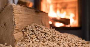 Meilleur prix pour les granulés de bois de sapin biomasse 6 mm en sacs de 15 kg pour système de chauffage, moulin à granulés de bois disponible à prix de gros en Belgique - Product Image 2