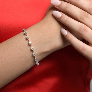 Bracelet tennis minimaliste empilable en moissanite poire orientale-occidentale de qualité supérieure, 7 pouces, en argent sterling 925, or 10k, 14k, 18k ou platine - Product Image 1