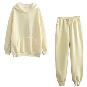 Ensemble de survêtement 2 pièces personnalisé avec logo pour femme : hauts à capuche et pantalons – Tenue décontractée, sportive et de loisirs - Product Image 6