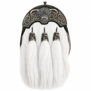 Sporran en cuir pour kilt, style Highland Cow, avec fourrure blanche, motif celtique et pompon à trois chaînes - Product Image 1