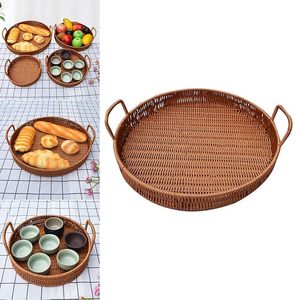 Plateau de service rond en rotin tressé à la main de luxe avec poignées, plateau décoratif en osier pour petit-déjeuner, table basse ou ottoman - Product Image 4