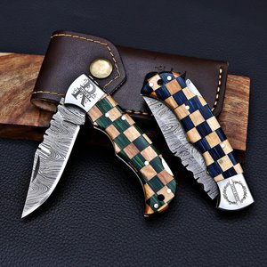 Cuchillo Plegable Artesanal UA Supplies de Acero de Damasco con Bloqueo Trasero, Grado Industrial, Mango de Madera Mosaico, Hoja Drop Point, Funda de Cuero 1 - Product Image 5