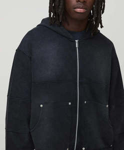 Chándal negro de secado rápido con logotipo personalizado, de poliéster/algodón, estilo casual vintage, con lavado Avid y estampado. - Product Image 3