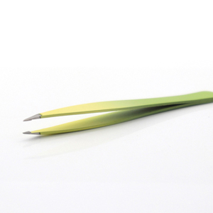 Pinzas para Cejas de Precisión para un Acabado Definido y Limpio, Herramienta de Belleza para Depilar, Uso Profesional en Salón - Product Image 3