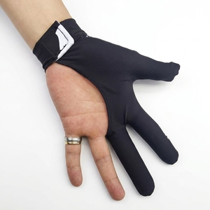 Guante Profesional de Billar y Snooker de Poliéster con Dedos Descubiertos y Diseño Transpirable para un Mejor Juego en la Mesa - Product Image 6