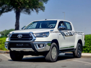 BRAND NEW 2025 TOYO TA HI LUX (DOUBLE-CAB 4WD SFX L7) 122Kw (204Hp) 0 km AUTOMATIC TRANSMISSION - Product Image 2