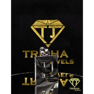 Colgante de letra premium "C2" con diamantes VVS cultivados en laboratorio en plata de ley 925, joyería llamativa estilo hip hop de Trisha Jewels - Product Image 5