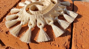 Ribete decorativo de algodón blanco con flecos de borlas, hecho a mano, con borde de hilo de alpaca y diseño de cebolla, para cortinas, cojines, prendas de vestir y tapicería. - Product Image 5