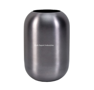 Vase à fleurs en métal en vrac fait à la main de couleur grise pour la décoration de vaisselle de fête d'événement à la maison Vases à fleurs cylindriques - Product Image 1