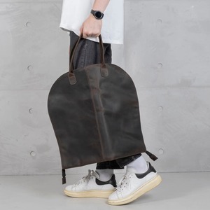 Porte-Habit en Cuir Premium Léger et de Luxe Fait Main avec Manches pour Vêtements, Fermeture Éclair Robuste, Idéal pour Voyages Décontractés et Affaires - Product Image 2