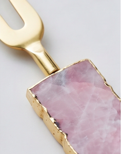 Juego de cuchillos para queso con mango de ágata rosa, cubiertos chapados en oro, ideales para servir en fiestas elegantes. - Product Image 2