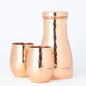 Service à eau en cuivre avec deux verres à boire, bouteille réutilisable pour boissons, vaisselle de table pour la maison, le bureau et les voyages - Product Image 5