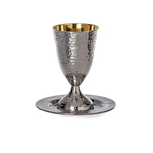 Copa de latón dorado de alta demanda, resistente, para Kiddush, para bodas, fiestas, eventos y regalos - Product Image 2